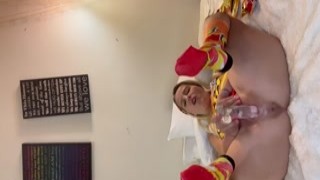 Fansly - @Alexxxeeeof - Cheetos XXX video ! Wanna taste my cheesy pussy dip on your dick