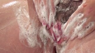 WeAreHairy - Alison Colins - Shower Scrubbing