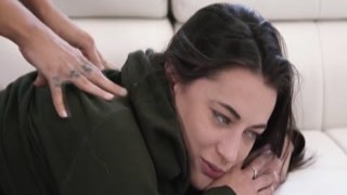 Georgia gets hot on Sofis tender massages